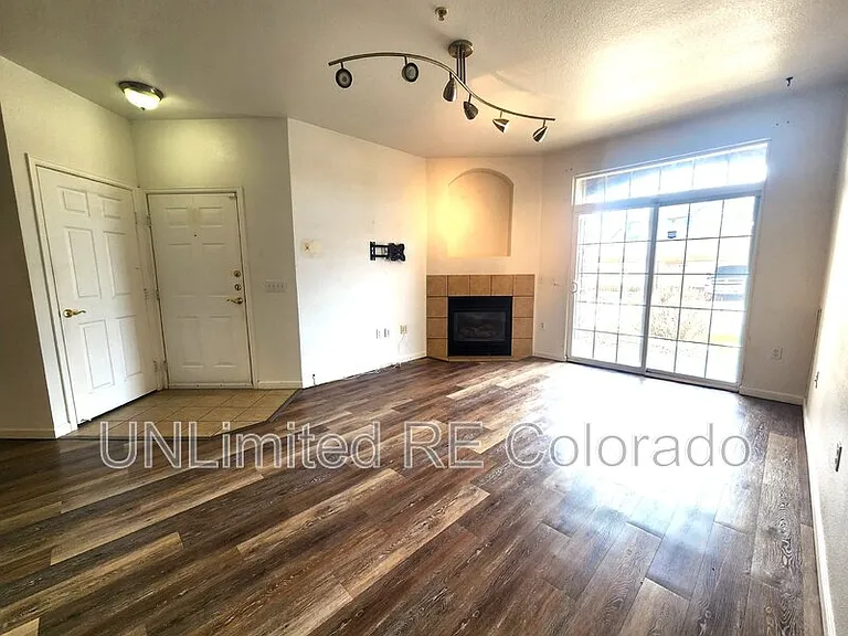 7440 S Blackhawk St #3104 — Photo 2