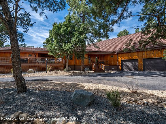 4th image of 134 Pinehurst Rd