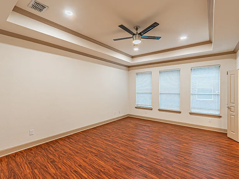 15097 Blakehill Dr — Photo 22