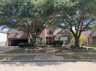 15518 Stable Oak Dr, Cypress, TX 77429