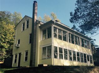 51 Cranska Oaks Rd, Moosup, CT 06354