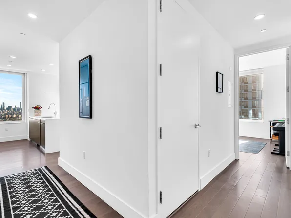 388 Bridge Street image 6 of 23