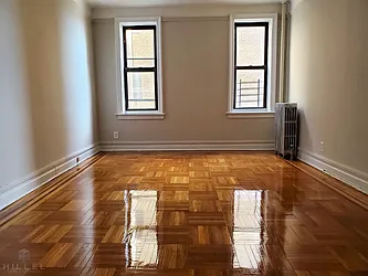Rented by Hillel Realty Group