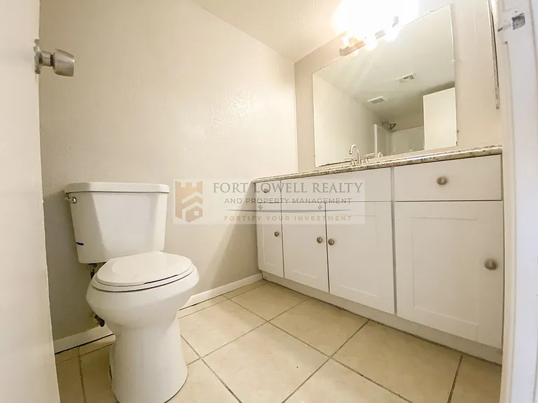 260 W 8th Ave #123 — Photo 17