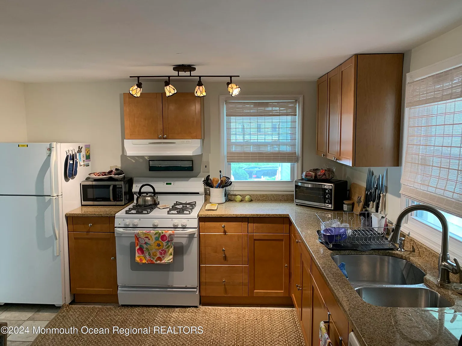 2 bed, $2,200 — Photo 4