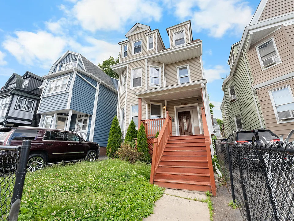185 N 18th St #1