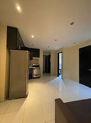 1st image of 10 Manhattan Ave #1F1