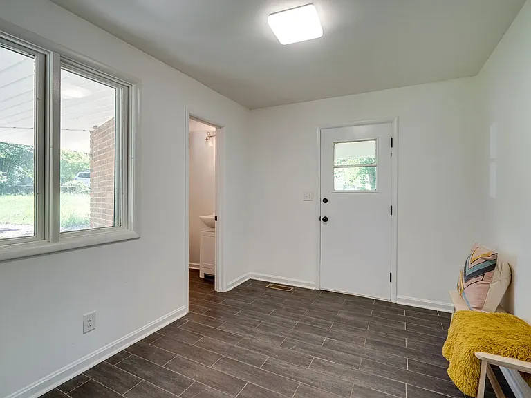 925 Camellia Dr — Photo 16