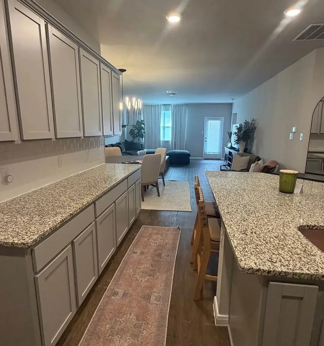 4 bed, 2069 sqft, $2,050 — Photo 4