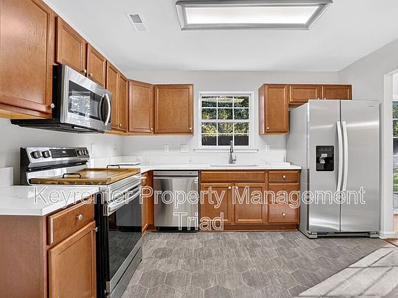 3rd image of 4227 Blazingwood Ct