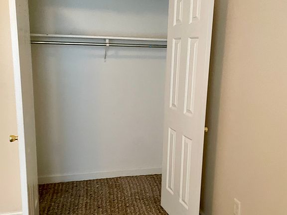5th image of 1902 Berry St