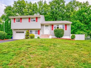 619 Sycamore Ln, North Brunswick, NJ