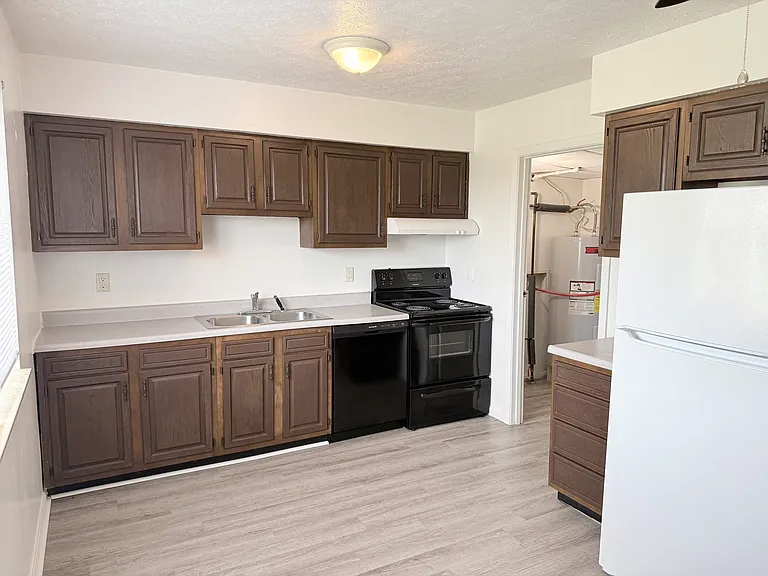 Jersey Ridge Apartments — Photo 7