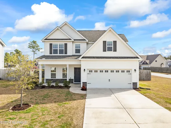 137 Oyster Landing Drive, Sneads Ferry, NC 28460
