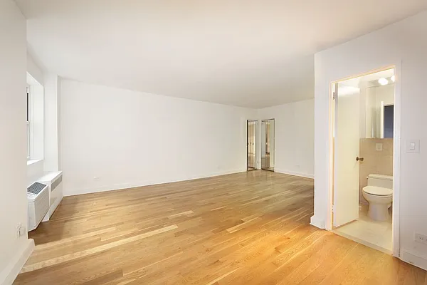 Rented by Manhattan Skyline | media 2