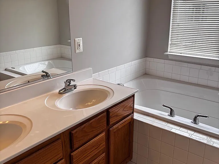 11105 Doubleday Ln — Photo 22