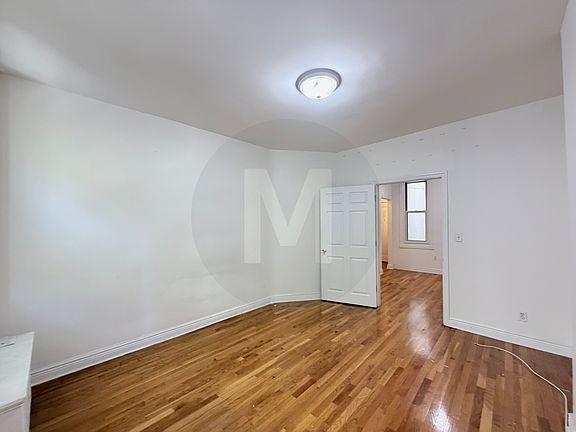 3rd image of 314 E 62nd St APT 3