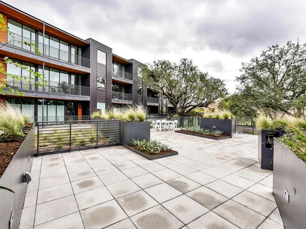 900 S 1st St #307, Austin, TX 78704