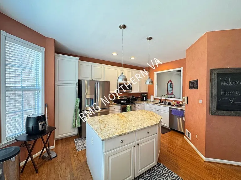 46119 Geneva Ter — Photo 10