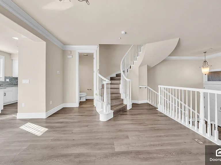 1164 McKay Dr — Photo 17