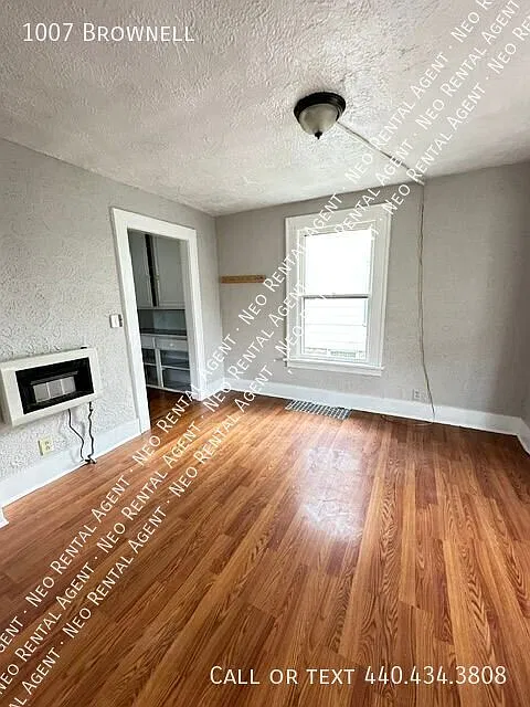 Lorain 3 bedroom - Single Family Home — Photo 4