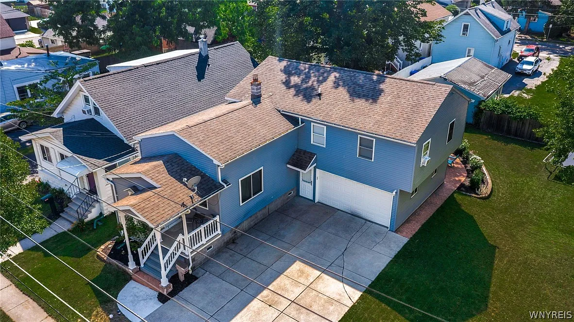 3 bed, 2.0 bath, 1955 sqft, $2,500 — Photo 3