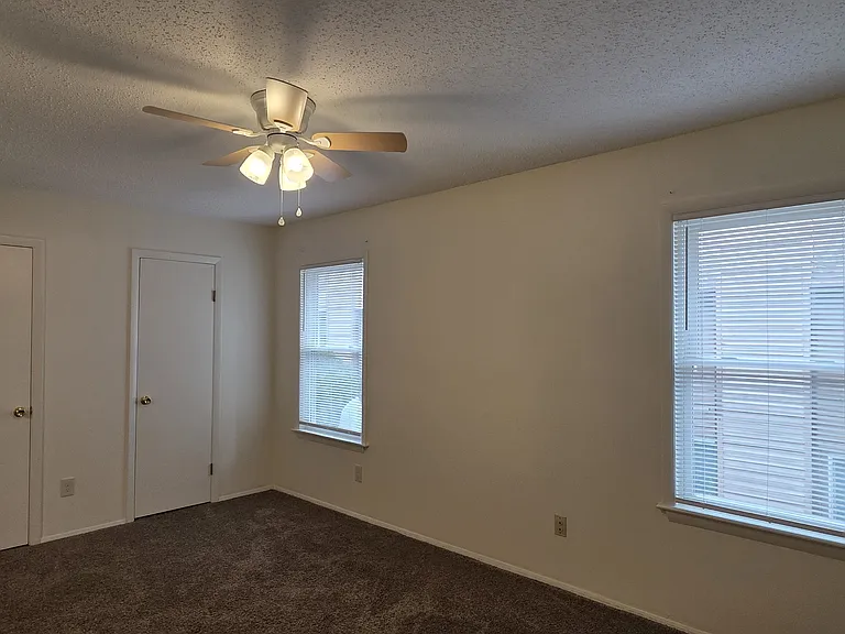 1422 Northface Ct — Photo 14