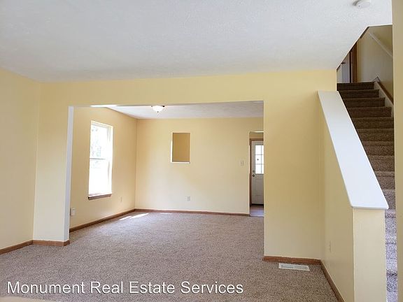 2nd image of 664 E 123rd St