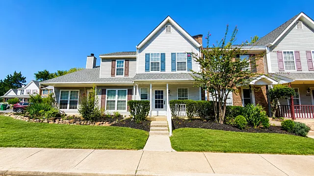 8275 Golf Ridge Dr