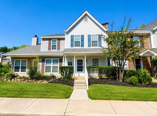 8275 Golf Ridge Dr, Charlotte, NC 28277
