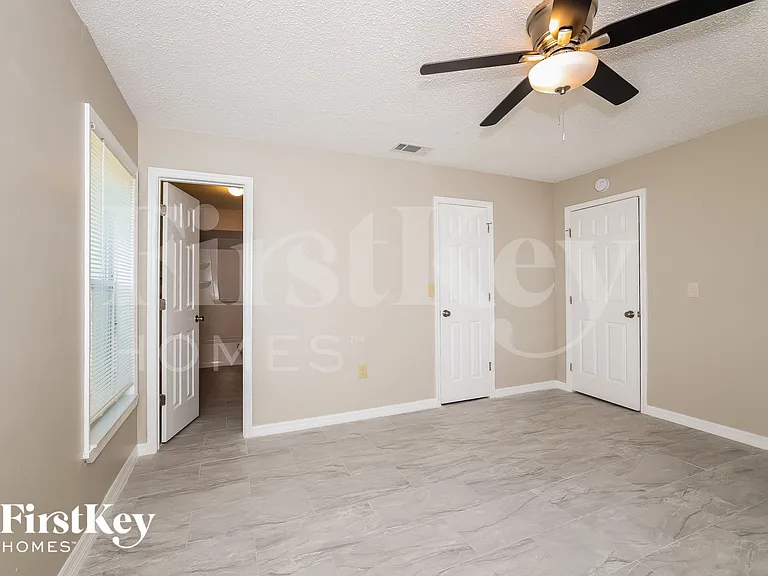 724 Dromedary Dr — Photo 7