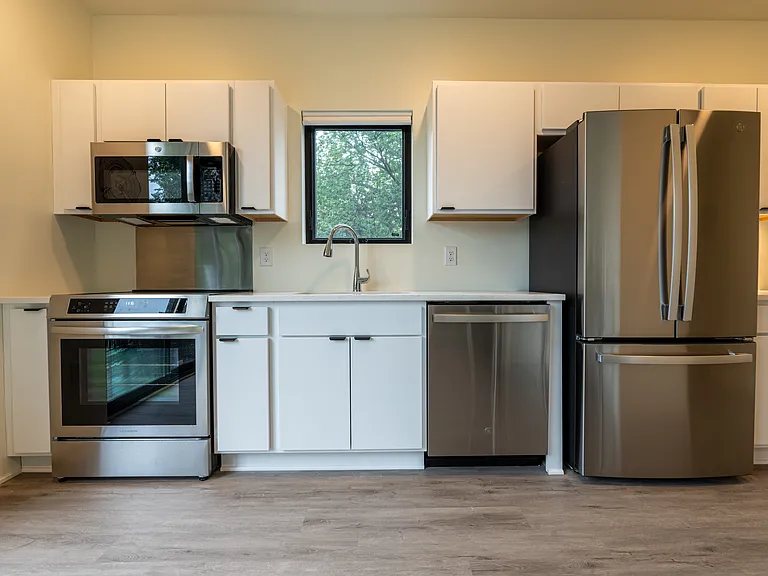 2716 Grand Ave S #204 — Photo 9