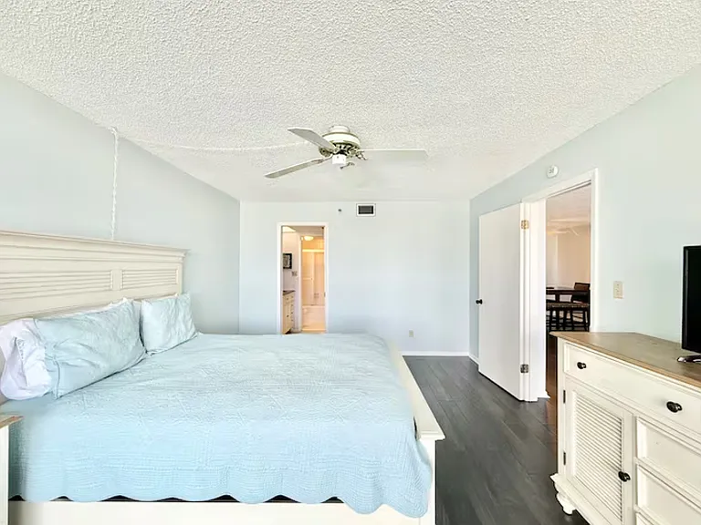 18201 Gulf Blvd #206 — Photo 17