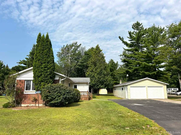 515 N Intake Park Rd, Manistique, MI 49854