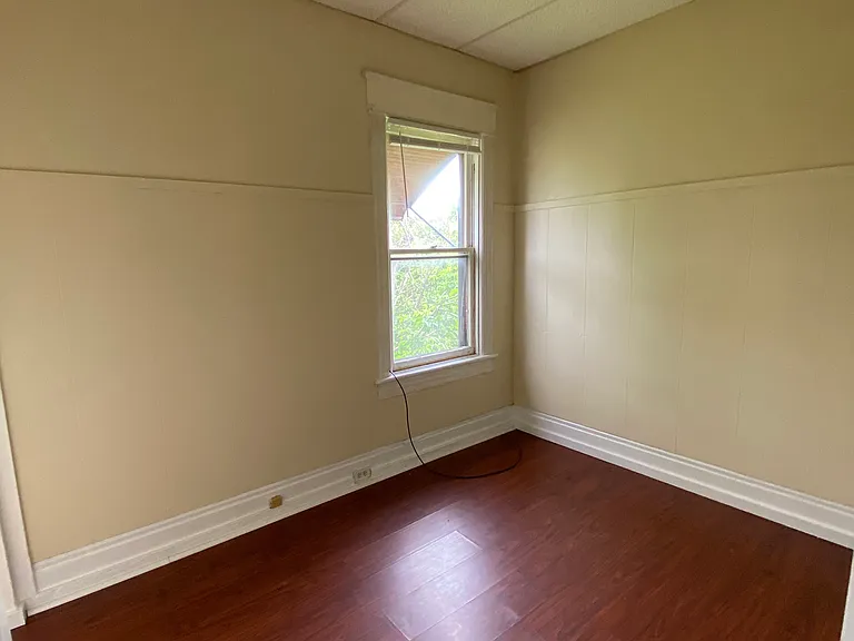 2427 Broadway #2R — Photo 7