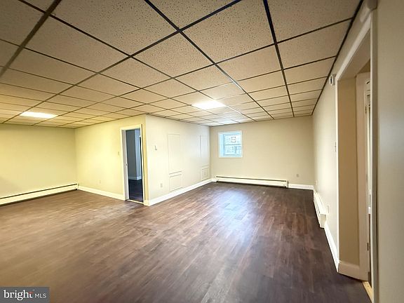 5th image of 132 E Main St #1B