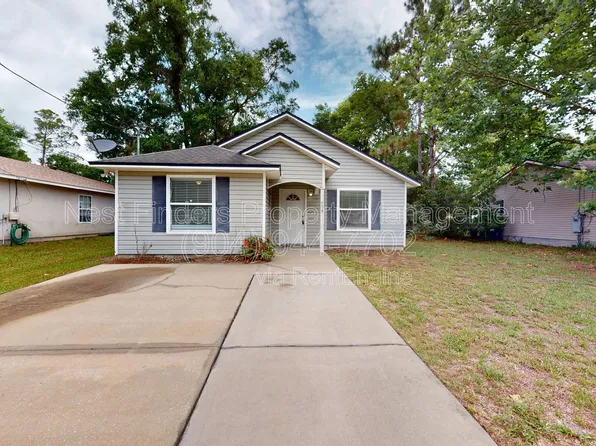908 Helen St, Saint Augustine, FL 32084