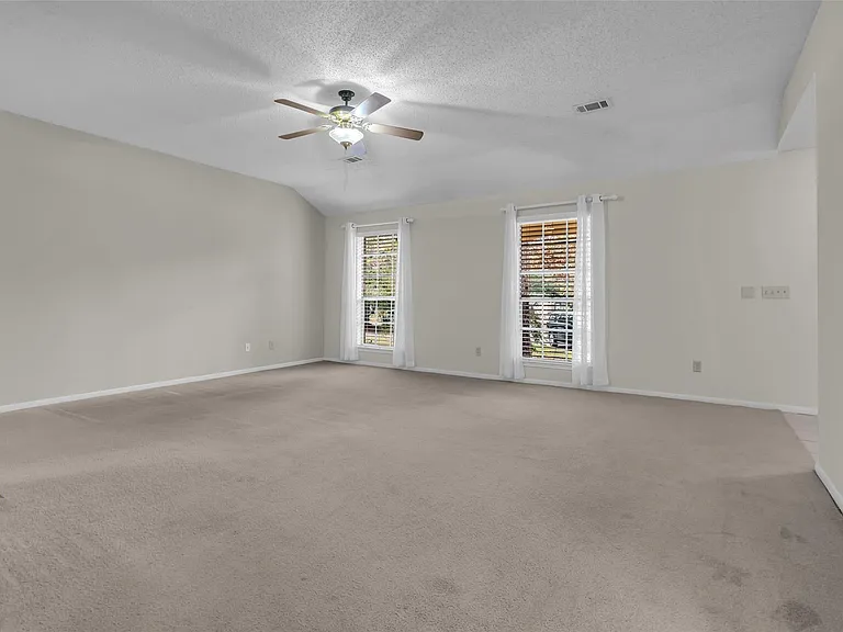 10 Treadwell Ct — Photo 5