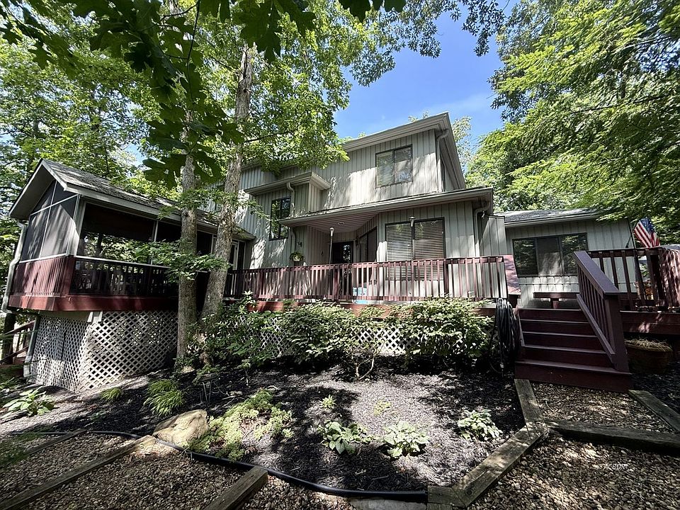 1st image of 7027 Woodmere Dr