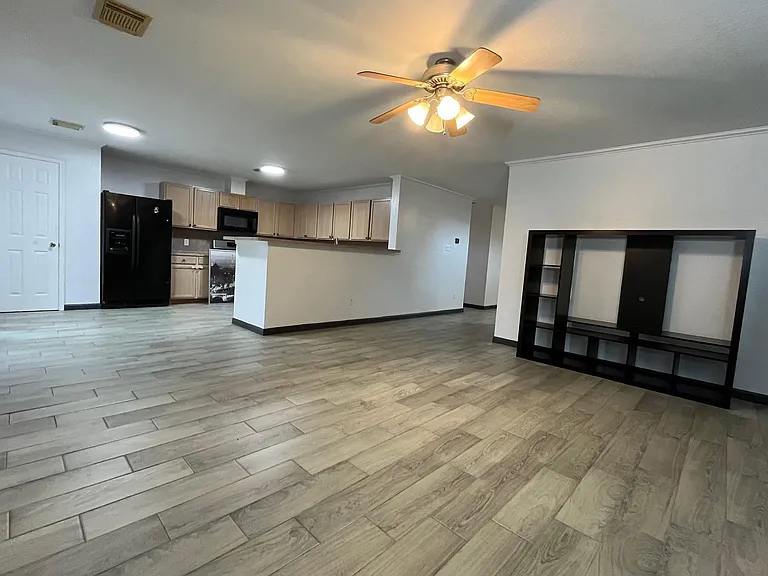 21119 Brae Point Ct — Photo 5