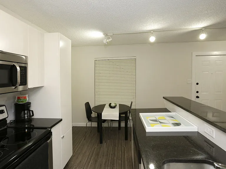 Soco at Alpine Dining and Kitchen area with decor