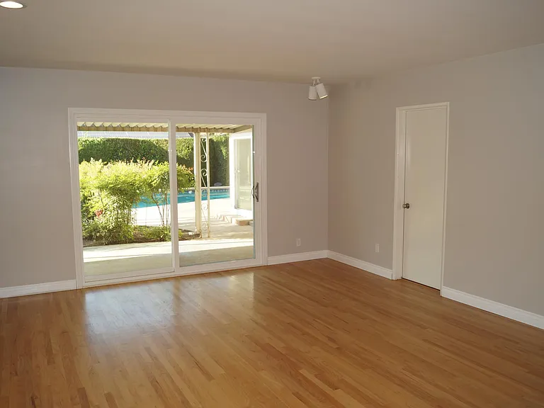 Bedroom 4 (suitable as Second Primary, Den or Office)