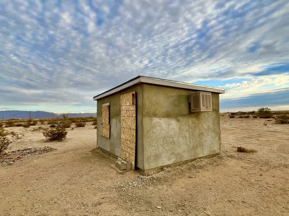660 High Noon Rd, Twentynine Palms, CA 92277