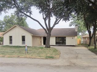 1614 Cecil Dr, Carrollton, TX 75006