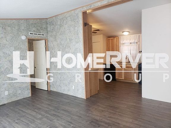 3rd image of 3768 E Greenwillow Ln