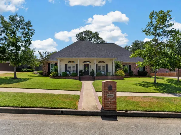 1648 Holly Star Dr, Tyler, TX 75703