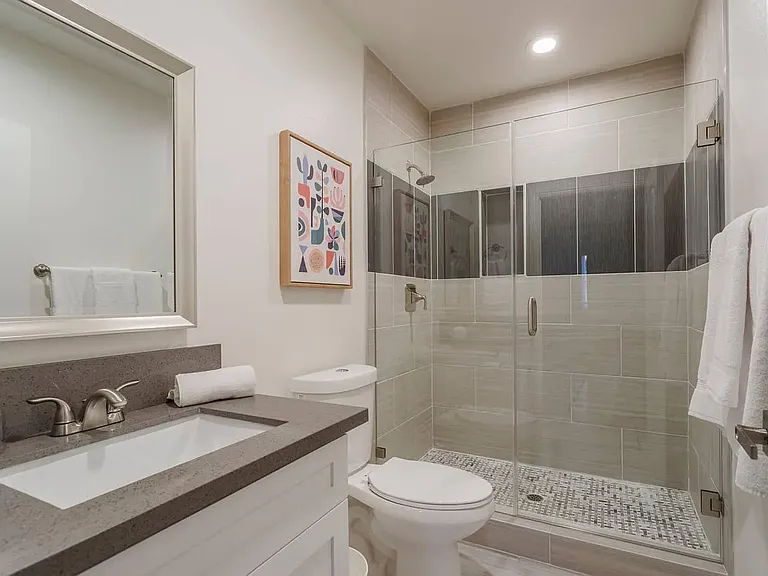 817 N Mariposa Ave #81712 — Photo 20
