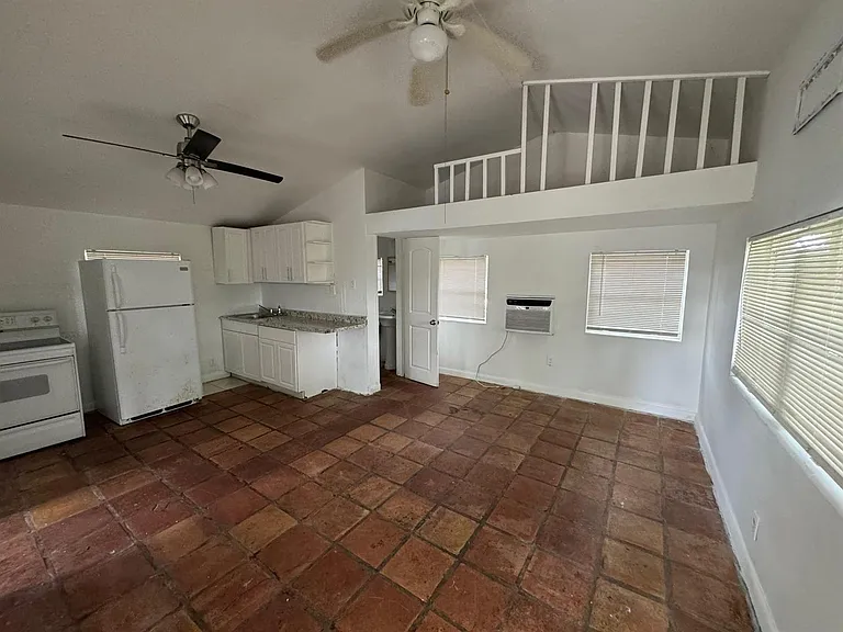 8261 NW 1st Pl — Photo 8