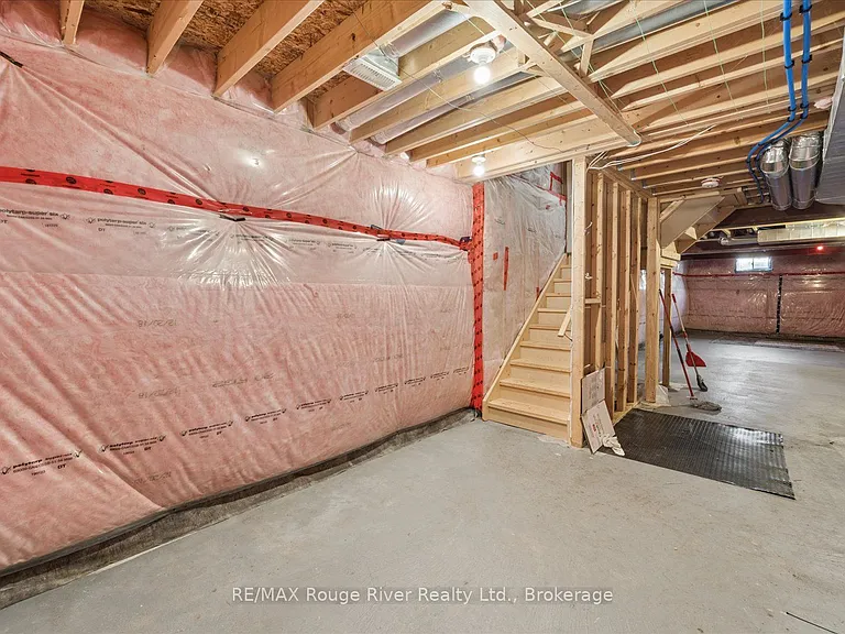 12 Bill Hutchinson Cres — Photo 45