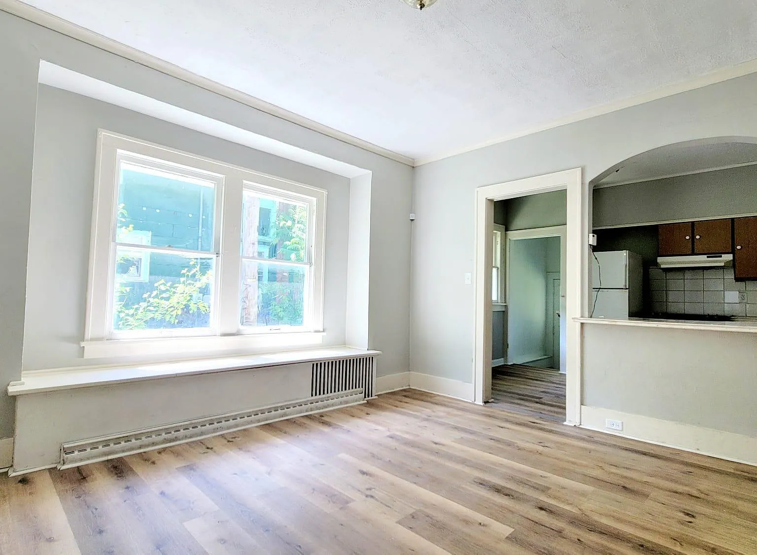 3 bed, 2456 sqft, $1,350 — Photo 4